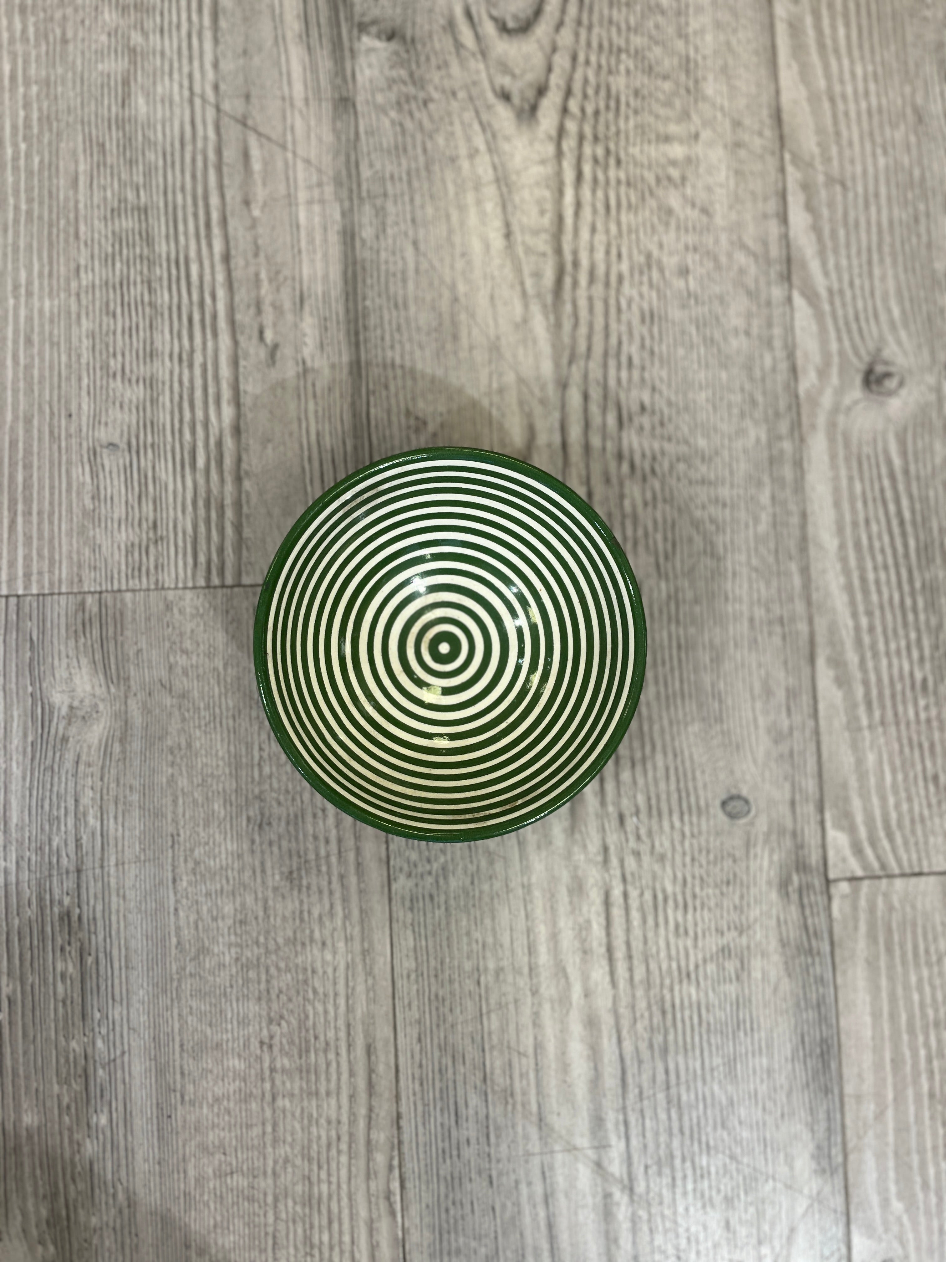 Grønn og hvit sirkel skål - 10 cm