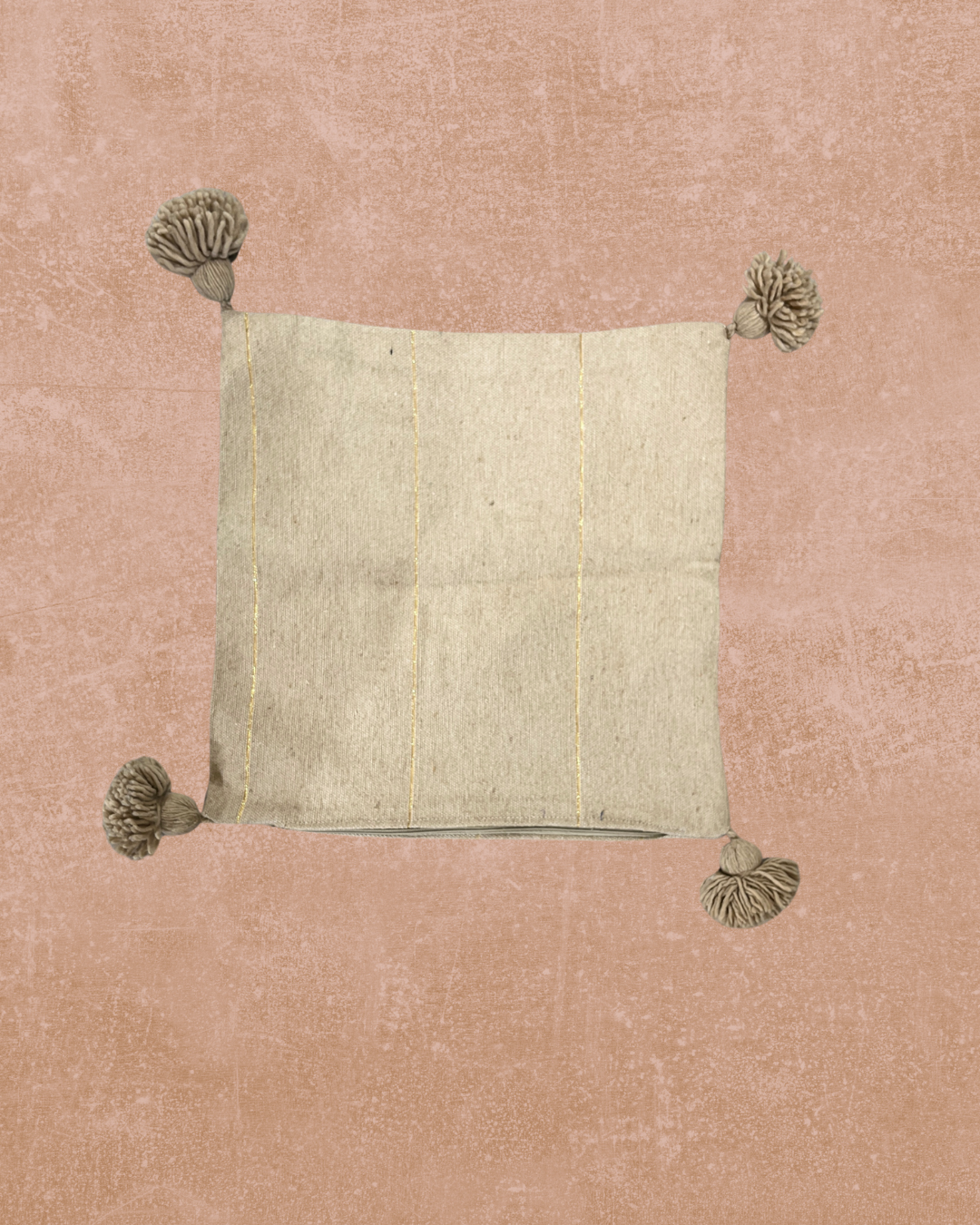 Ensfarget beige putetrekk med gullstriper