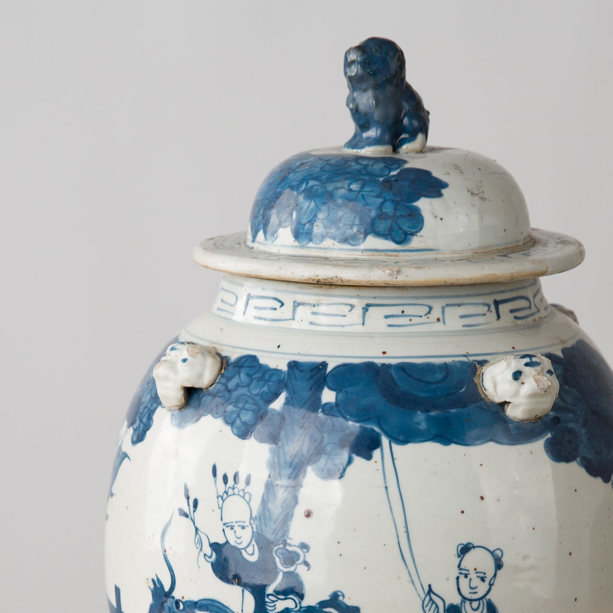 Chinoiserie: blue & white