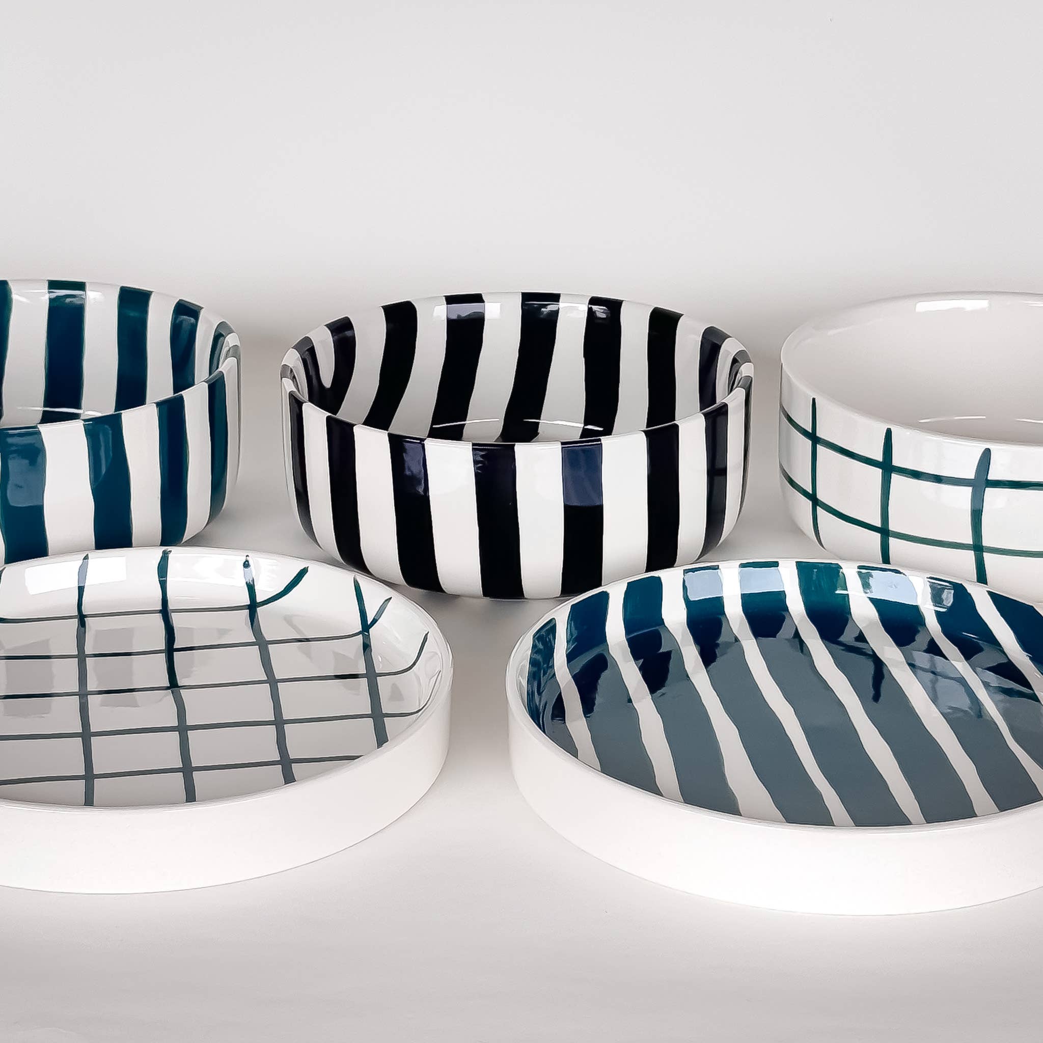 Bolle med sorte striper