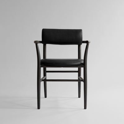 Spisebordstol - Nama Med Armlener