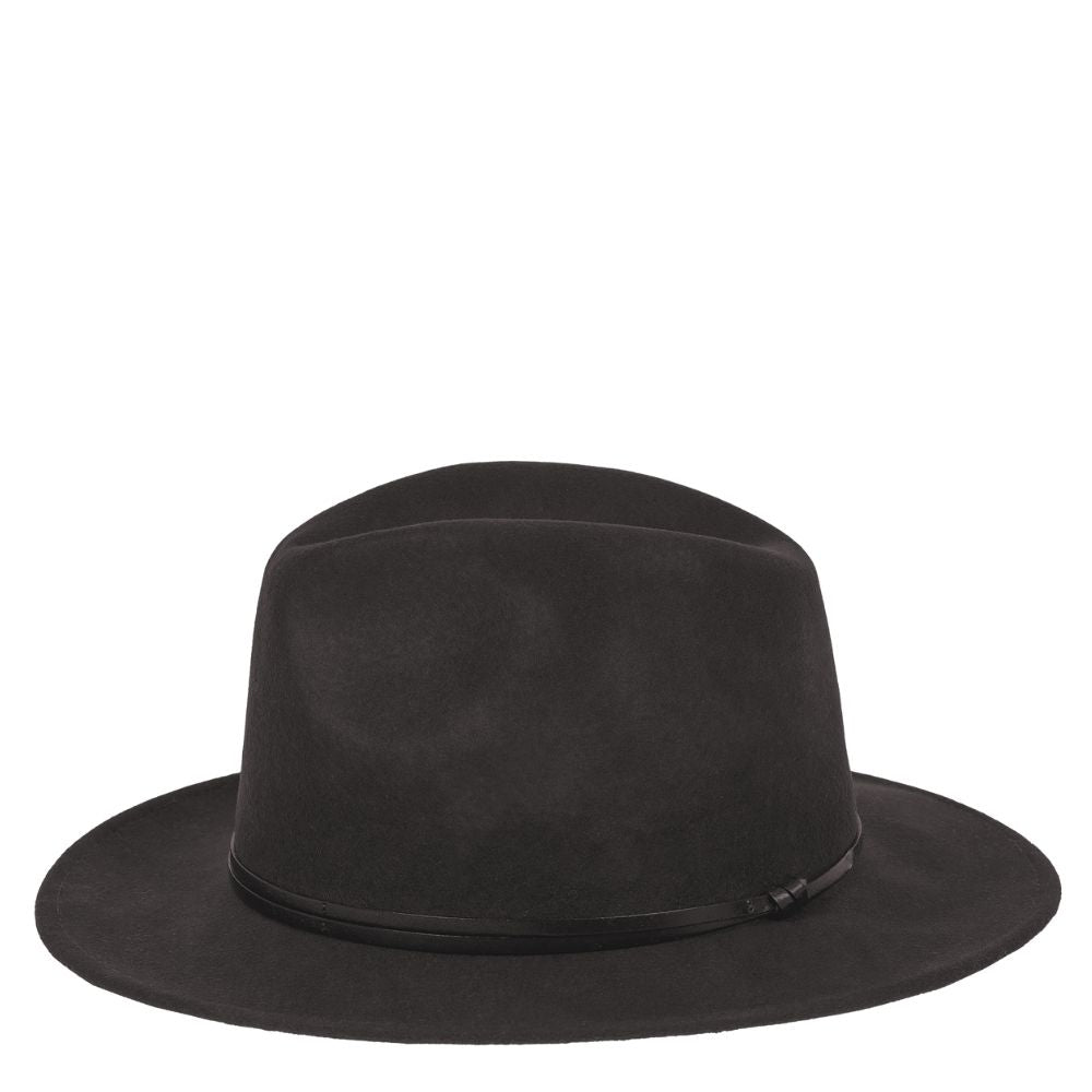 Sort felt hatt med skinn stropp