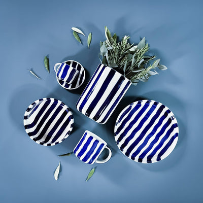 Krus med blå striper