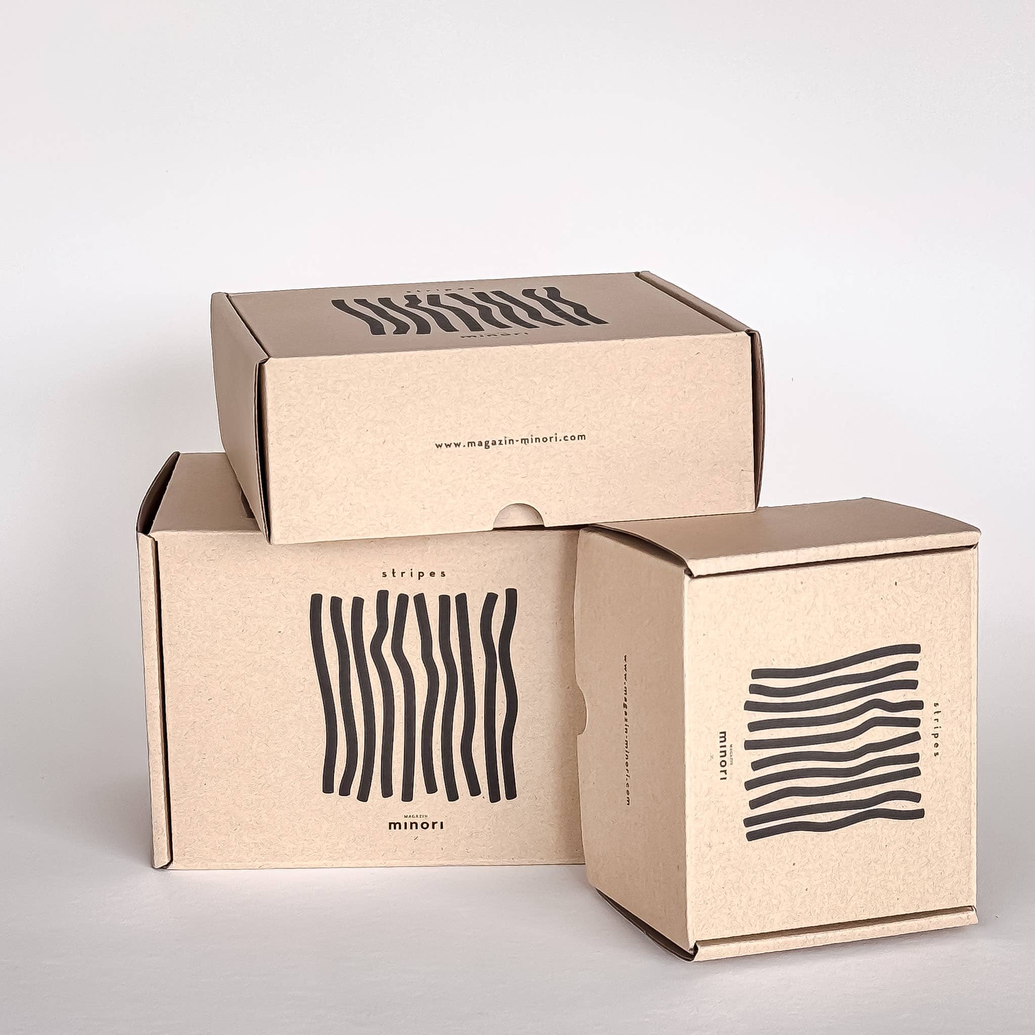 Bolle med sorte striper