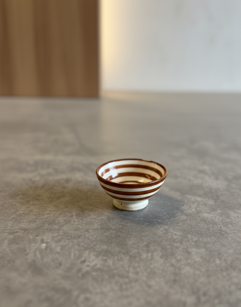 Brun og hvit sirkel bolle - 10 cm