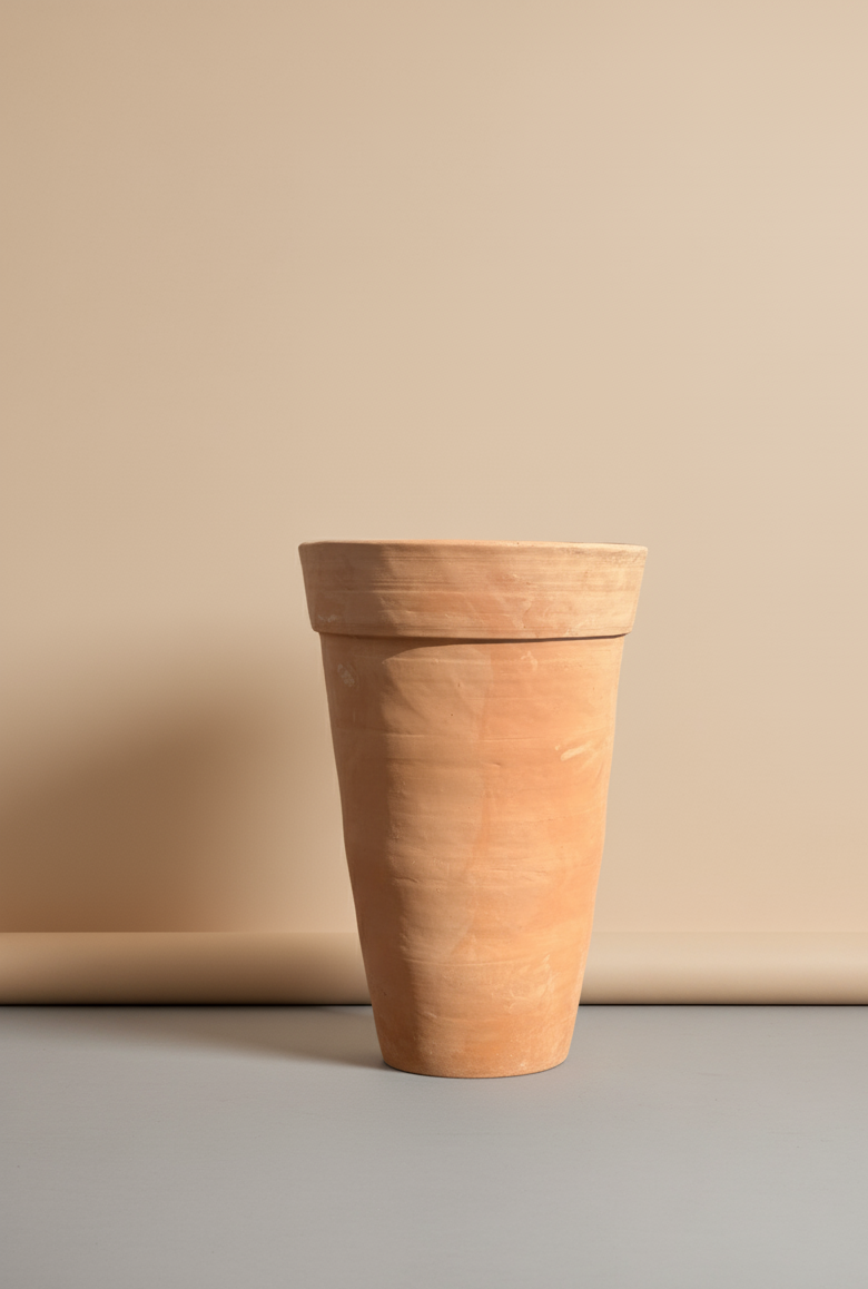 "Cone" terrakotta krukke