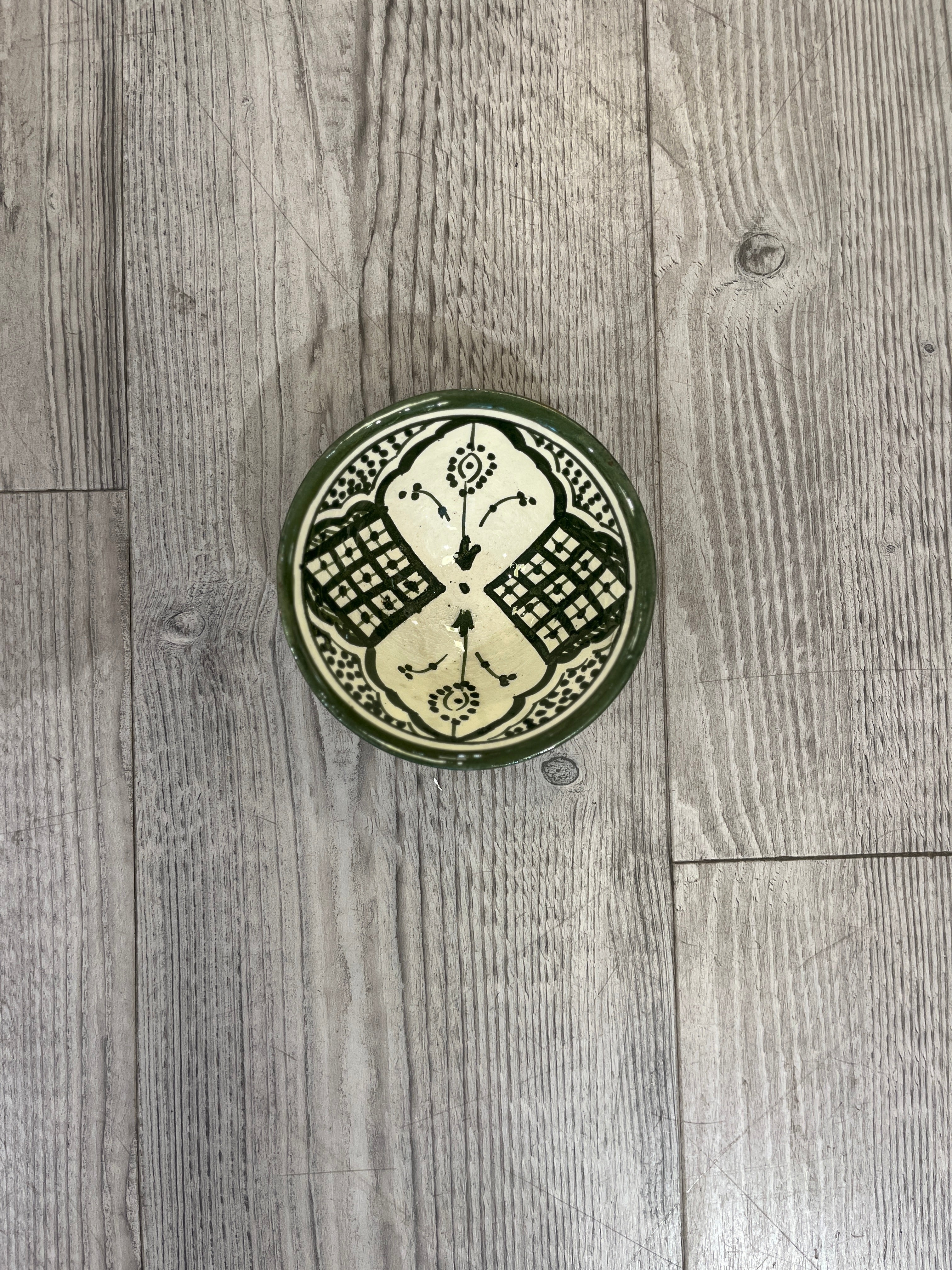 Grønn tradisjonell skål - 15 cm
