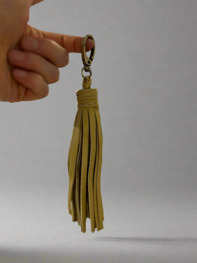 Beige skinn nøkkelring