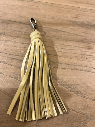 Beige skinn nøkkelring