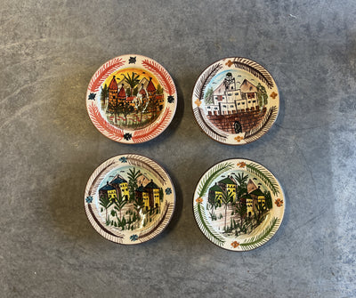 Fat med håndmalte byggninger