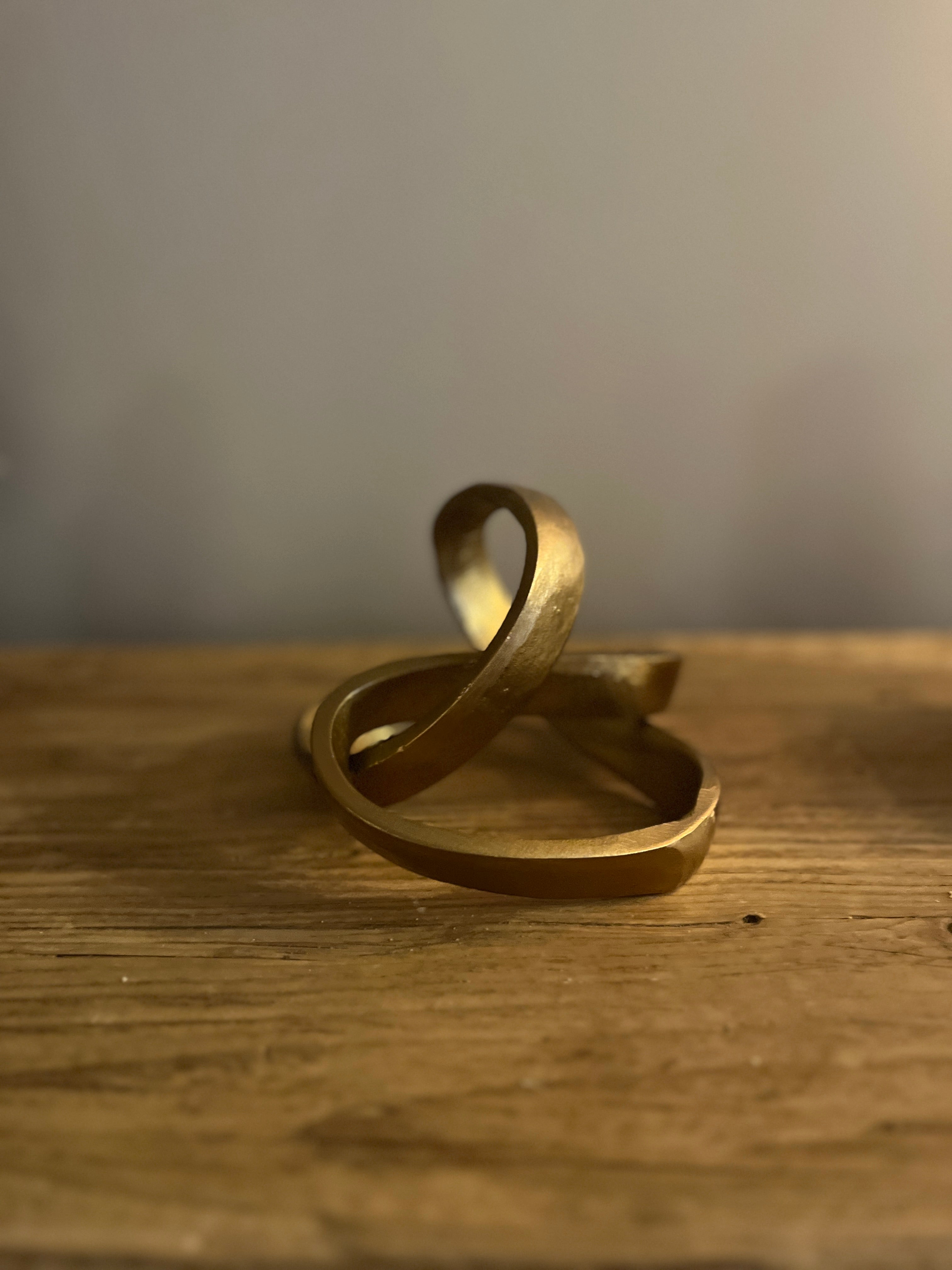 Figur - Gull-farget Knute