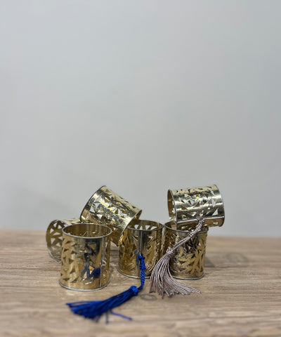 Serviettring i metall med liten avtagbar dusk