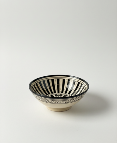 Sort og hvit tradisjonell bolle med striper - 20 cm