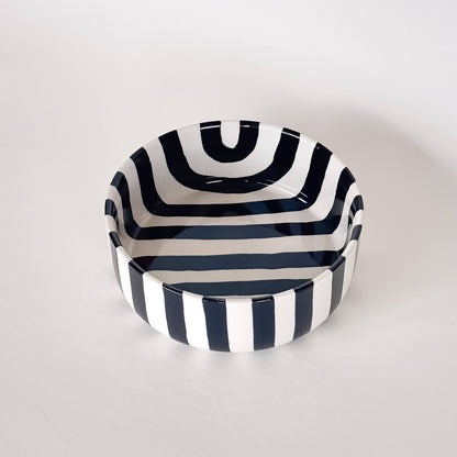 Bolle med sorte striper