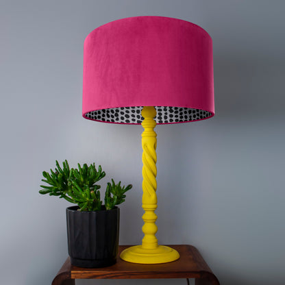 Hot pink velvet/monochrome dot lampeskjerm